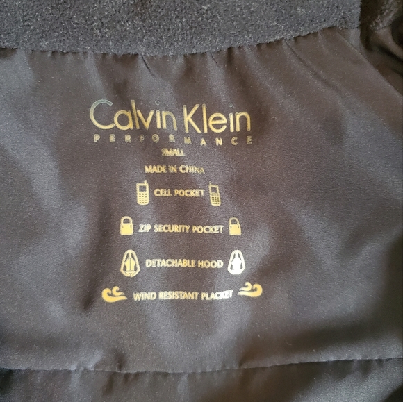 Calvin Klein Performance Black Puffer Vest - Picture 4 of 8